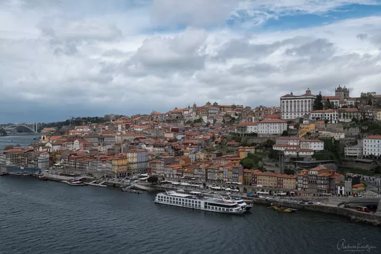 Blick auf die Altstadt von Porto