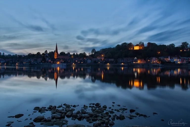 Abendlicher Blick auf die Altstadt von Lauenburg