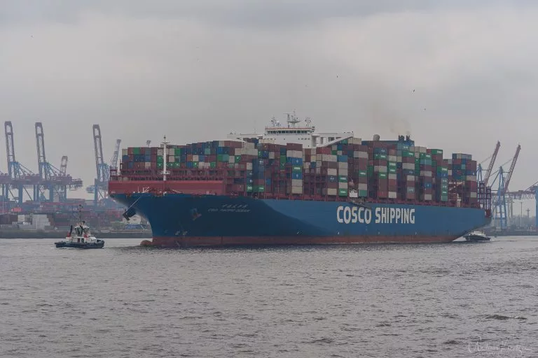 Containerschiff CSCL Pacific Ocean